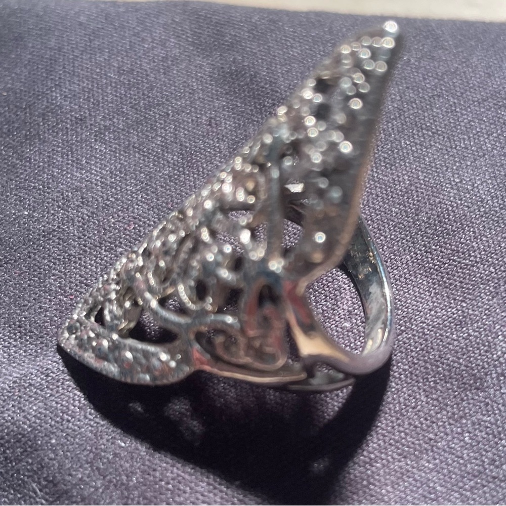 Silver Filigree Elegant Ring